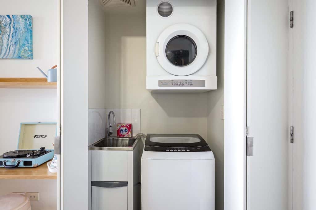 Laundry Sapphire Apartment